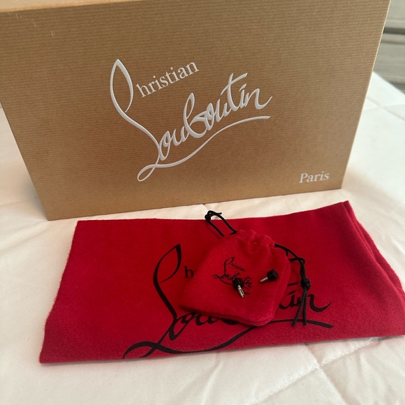 Christian Louboutin Pigalle High Heels - Picture 2 of 5